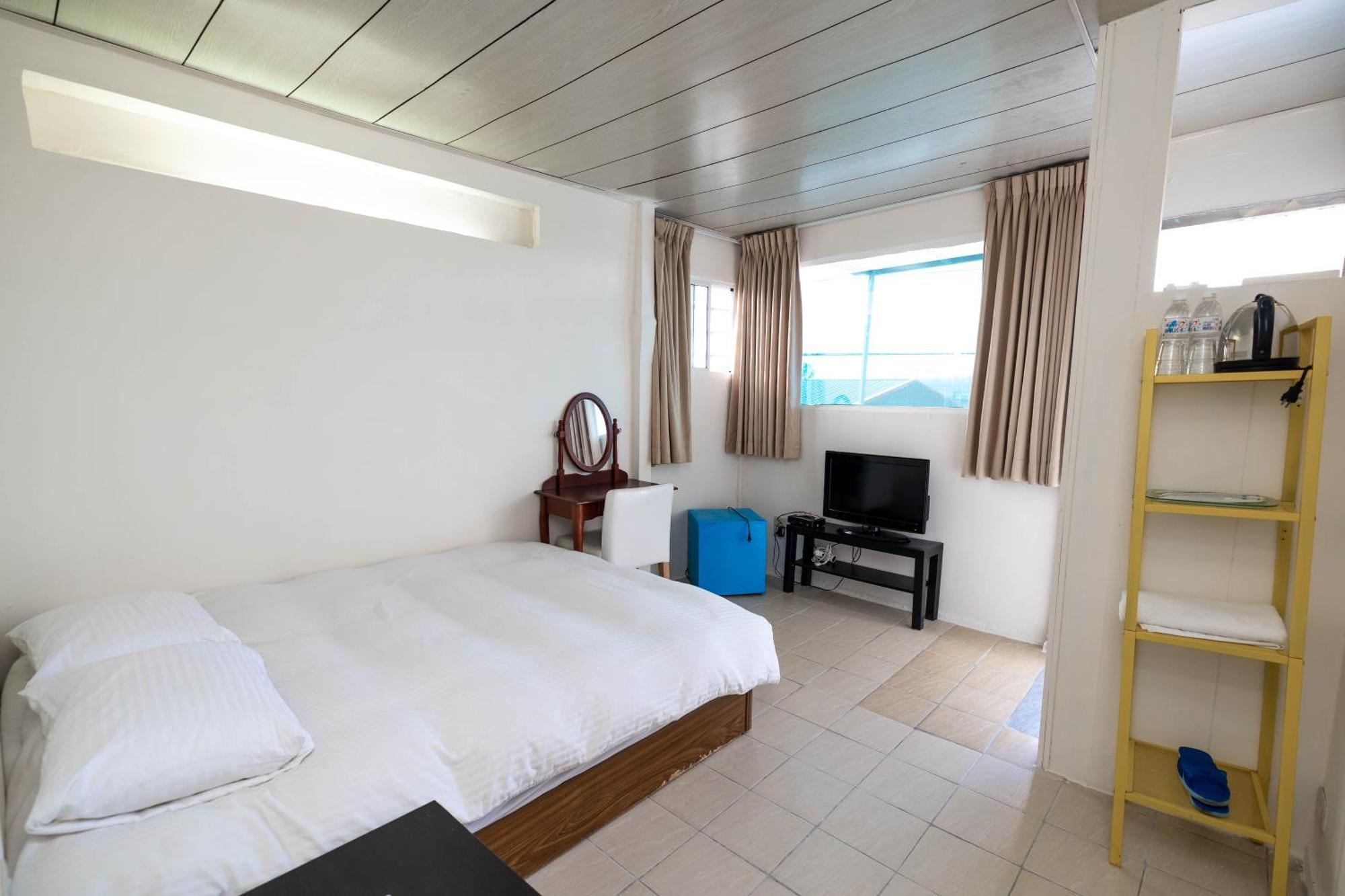 Mei Ru Car Rent Homestay Hengchun Old Town Zewnętrze zdjęcie